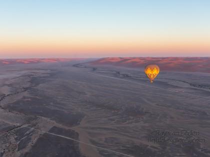 Balloon-Safari-8-Sossuvlei-Landscape
